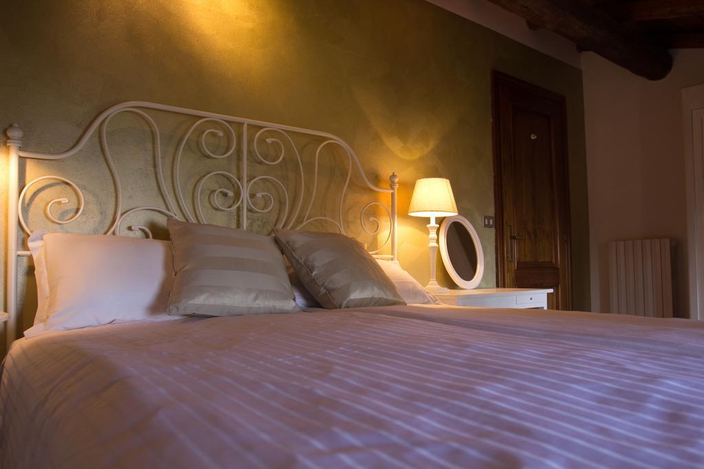 Nocleg ze śniadaniem Relais Castei Del Garda Garda (Verona)